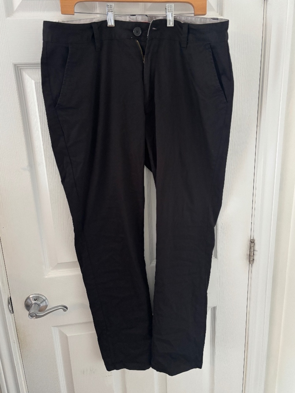GUESS Black Trousers Women’s Size 38 High Rise Straight Leg